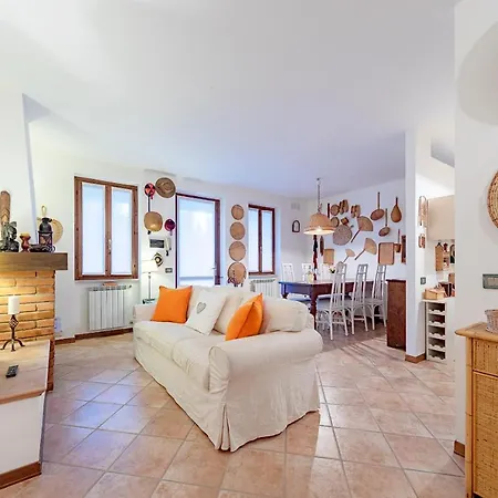 Apartment Le Robinie Soiano Del Lago
