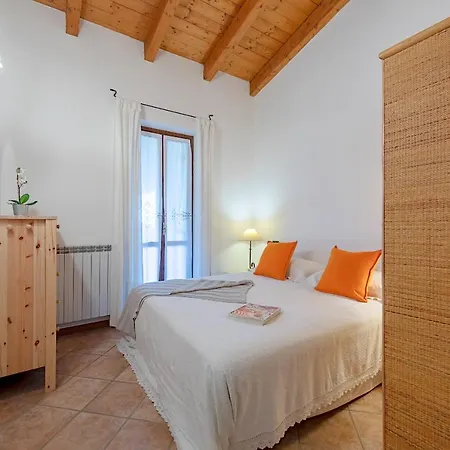 Apartment Le Robinie Soiano Del Lago